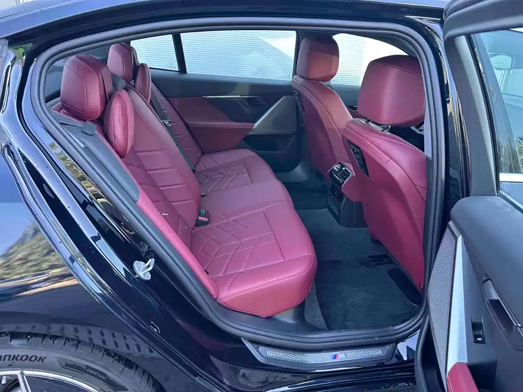 BMW i5 — миниатюра 14