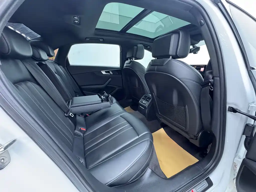 Audi A4L — миниатюра 10