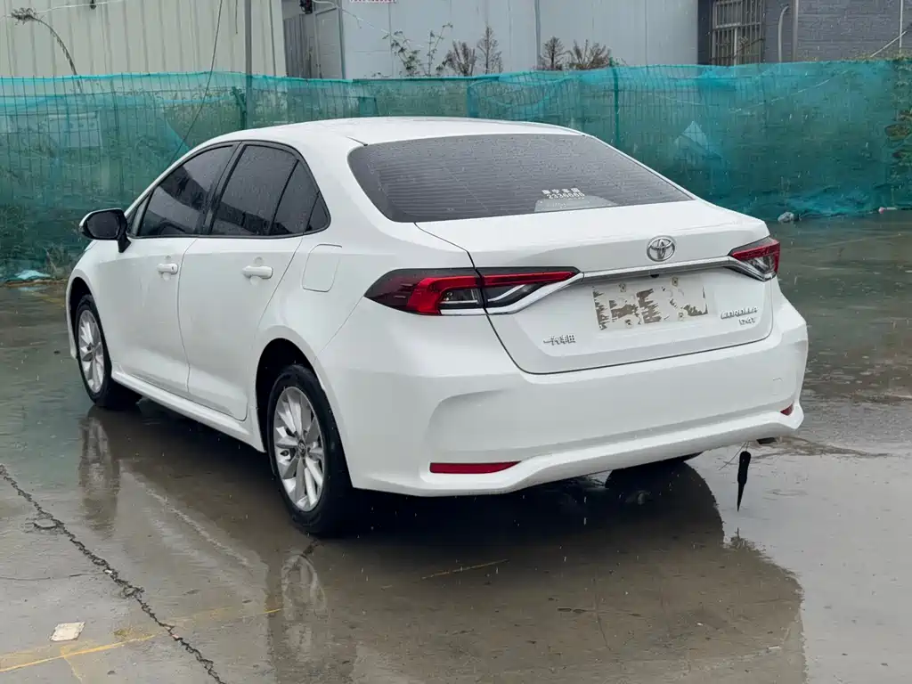 Toyota Corolla — миниатюра 6