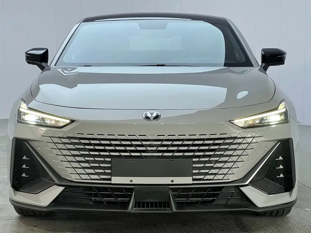 Changan UNI-V — миниатюра 2