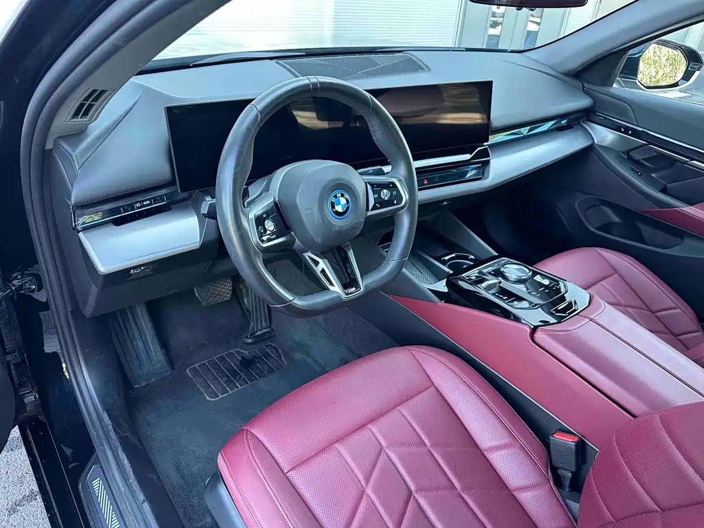 BMW i5 — миниатюра 8