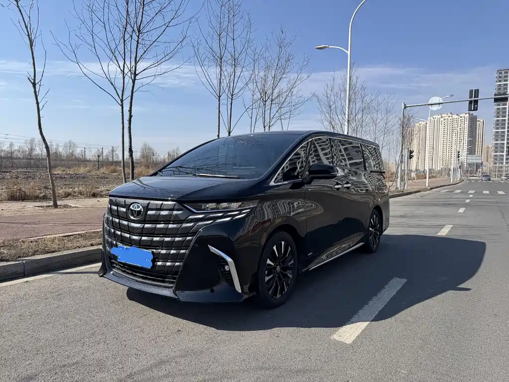 Toyota Alphard 2025