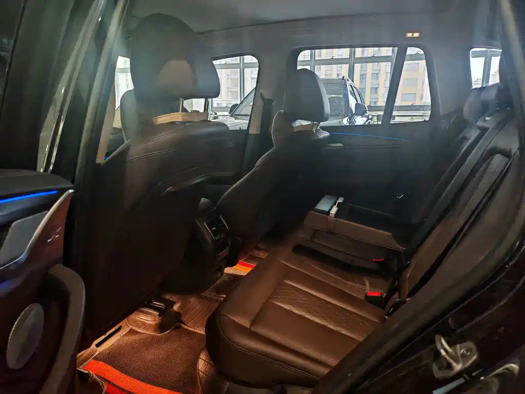BMW X3 — миниатюра 7