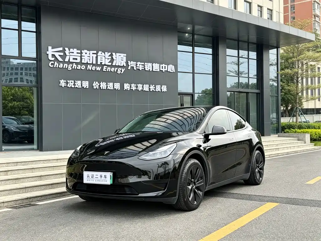 Tesla Model Y 2022