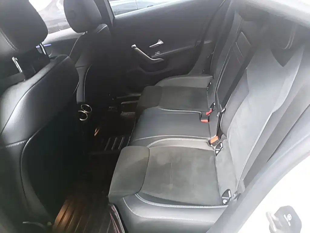 Mercedes-Benz A-Class — миниатюра 17