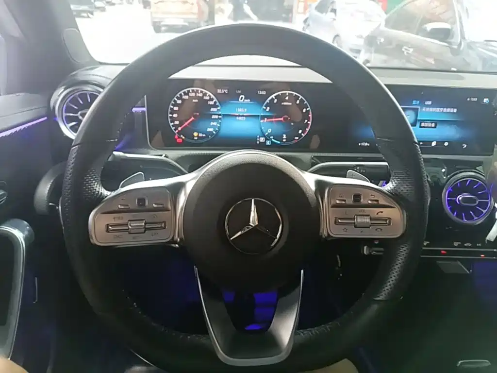 Mercedes-Benz A-Class — миниатюра 11