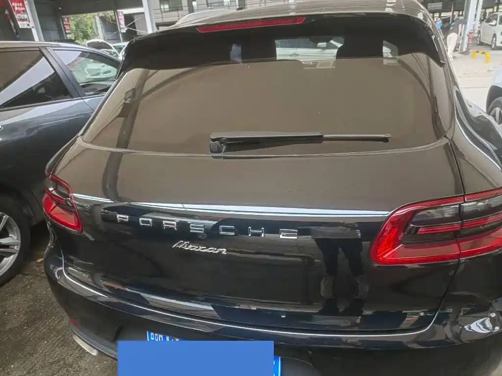 Porsche Macan — миниатюра 13