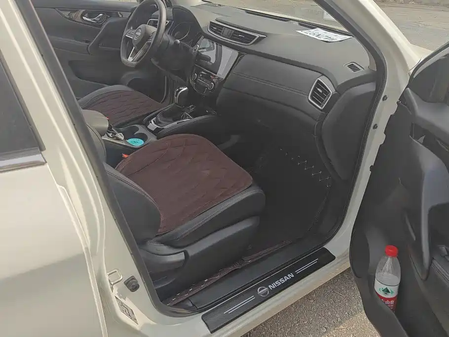 Nissan Qashqai — миниатюра 8