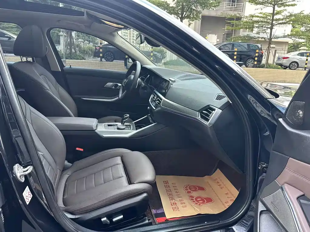 BMW 3 Series — миниатюра 8