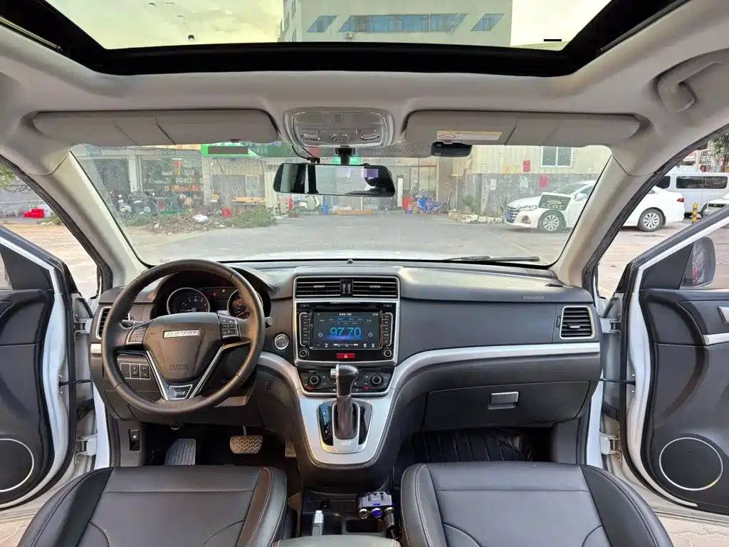 Haval M6 — миниатюра 5