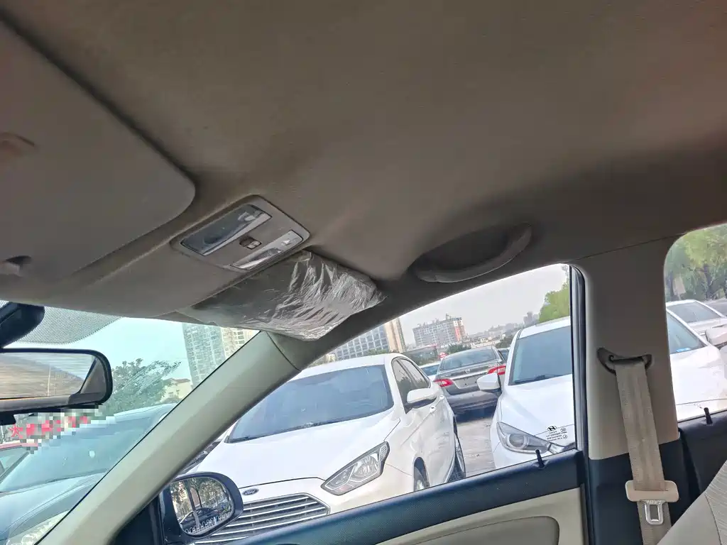 Hyundai Verna — миниатюра 2