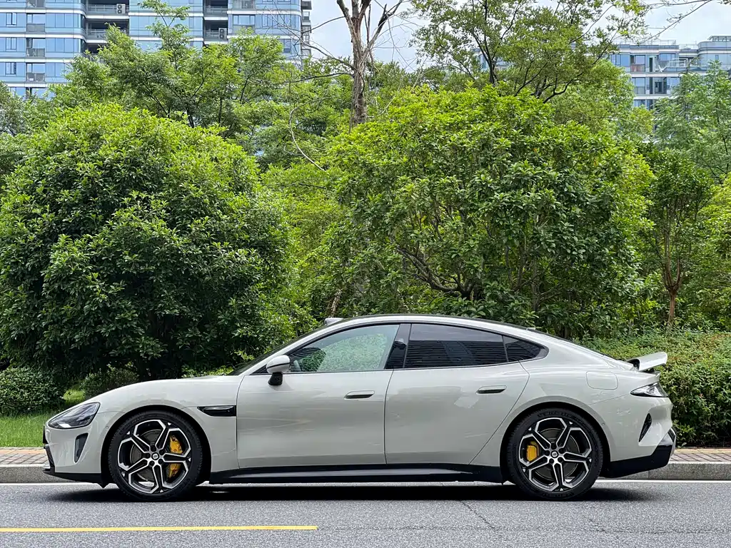 XIAOMI CAR XIAOMI SU7