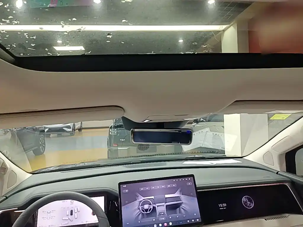 BYD Xia — миниатюра 18
