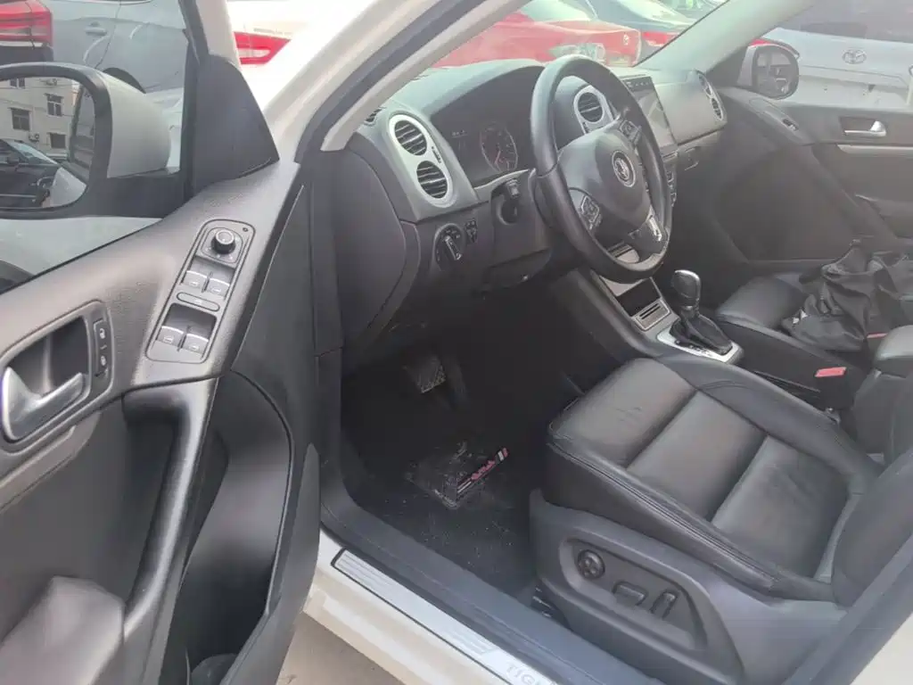 Volkswagen Tiguan — миниатюра 16
