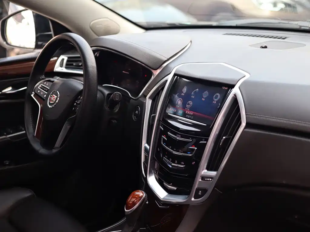 Cadillac SRX — миниатюра 25