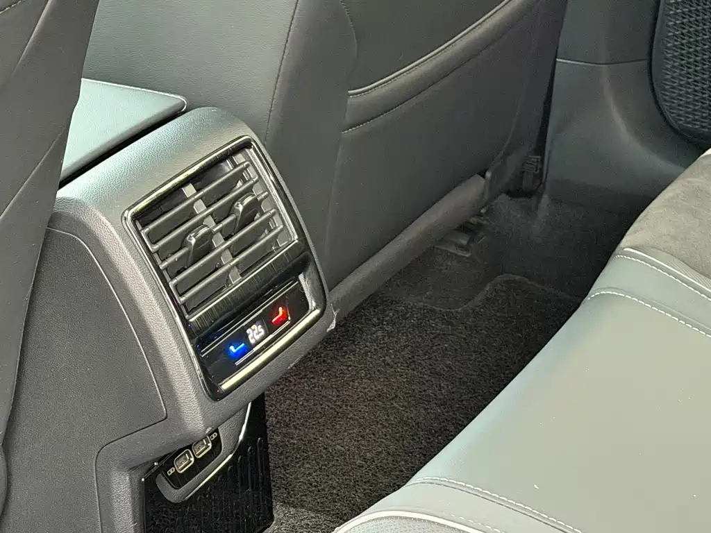 Volkswagen Golf — миниатюра 16
