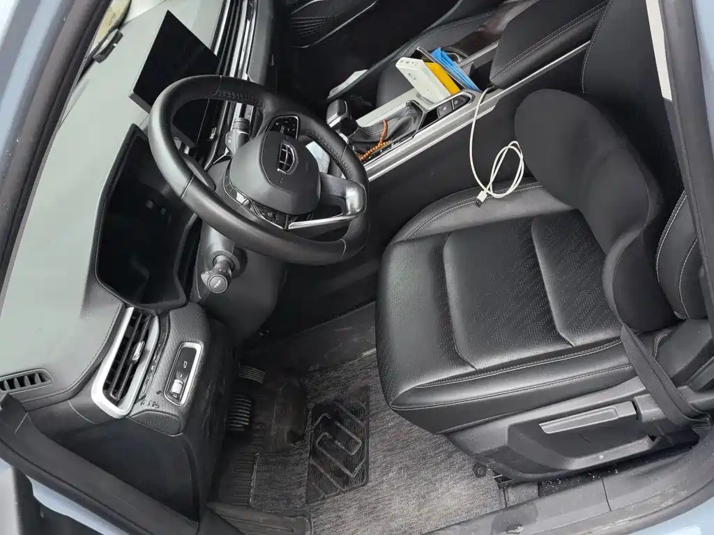 Geely Emgrand — миниатюра 8