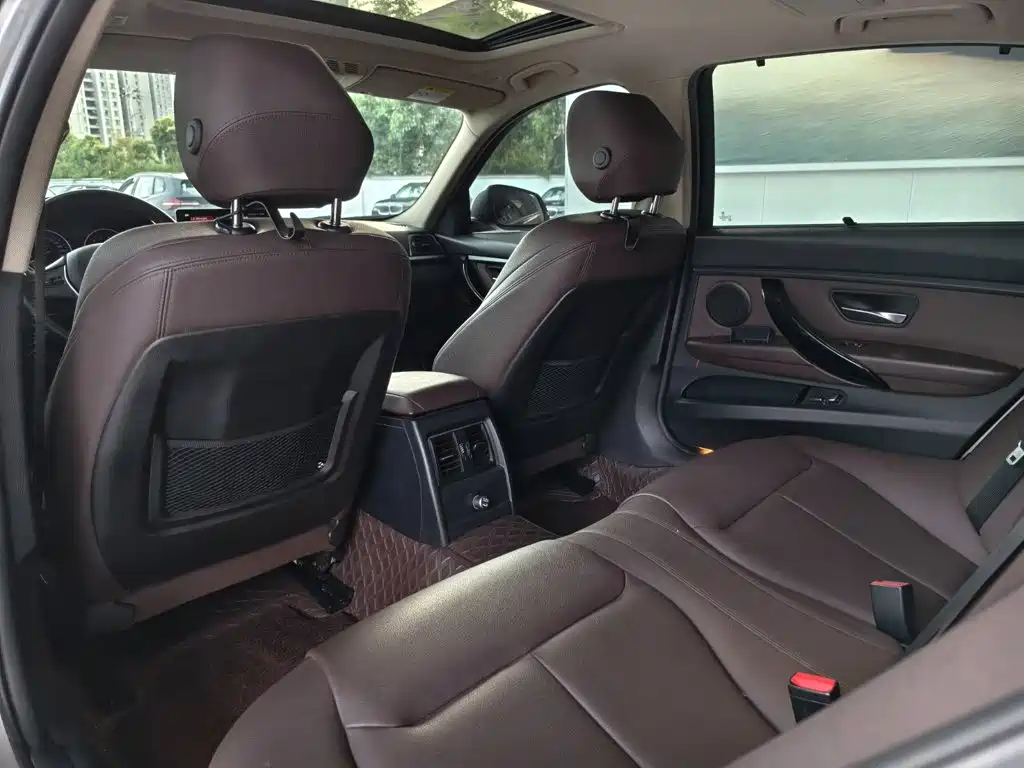 BMW 3 Series — миниатюра 13