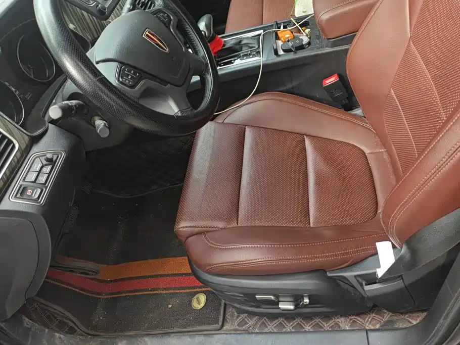 Hongqi Hongqi H7 — миниатюра 9