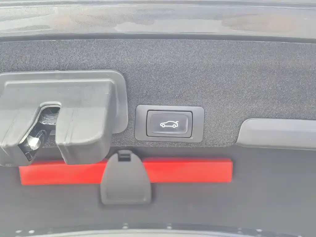 Audi A4L — миниатюра 16