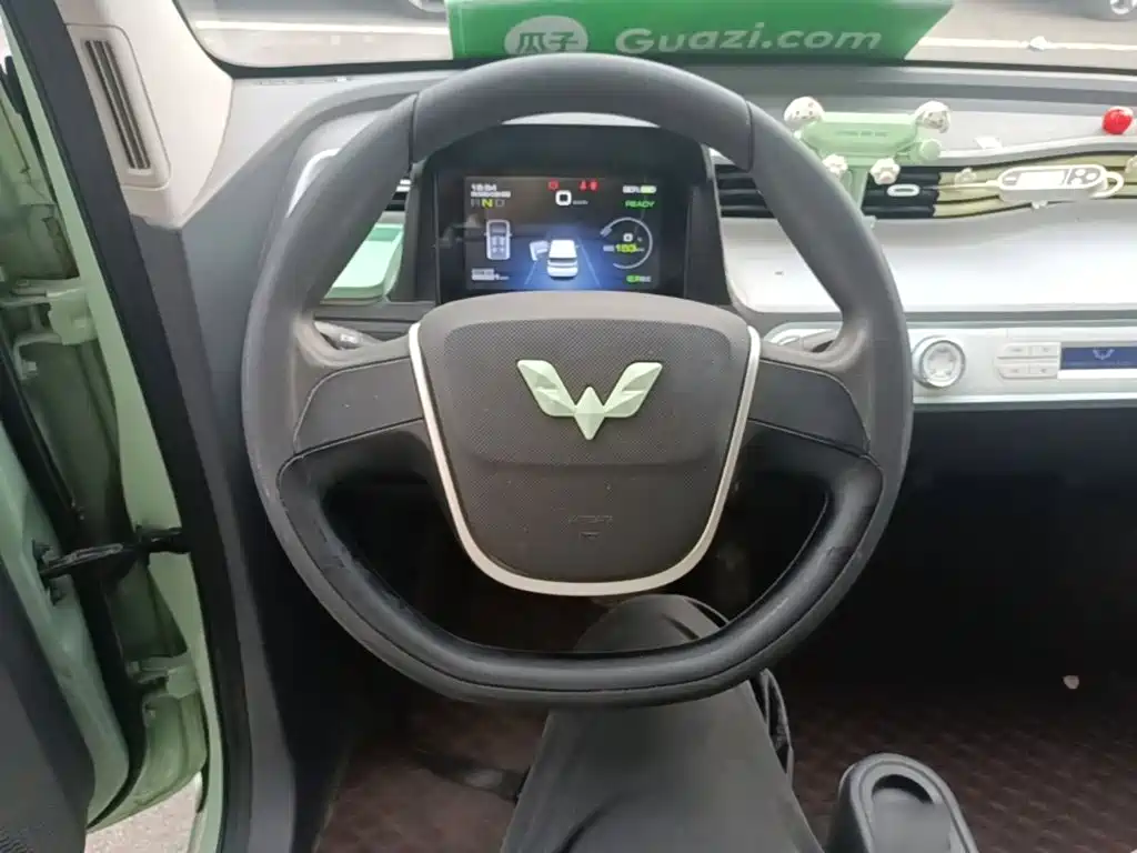 Wuling MINIEV — миниатюра 11