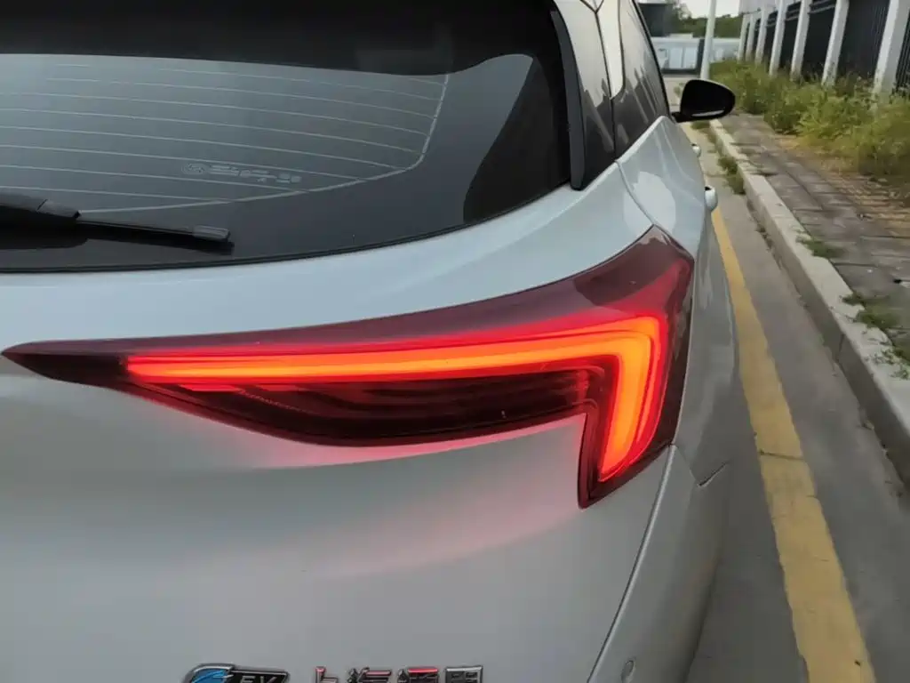Buick Velite 6 — миниатюра 8