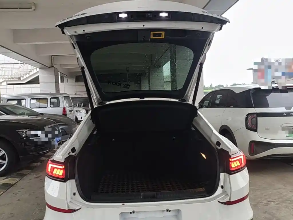 Volkswagen Lamando — миниатюра 19