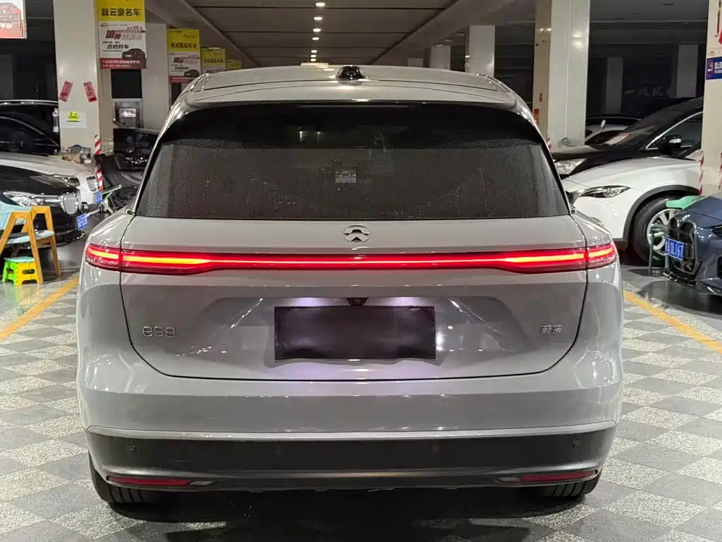 NIO ES8 2023 75kWh