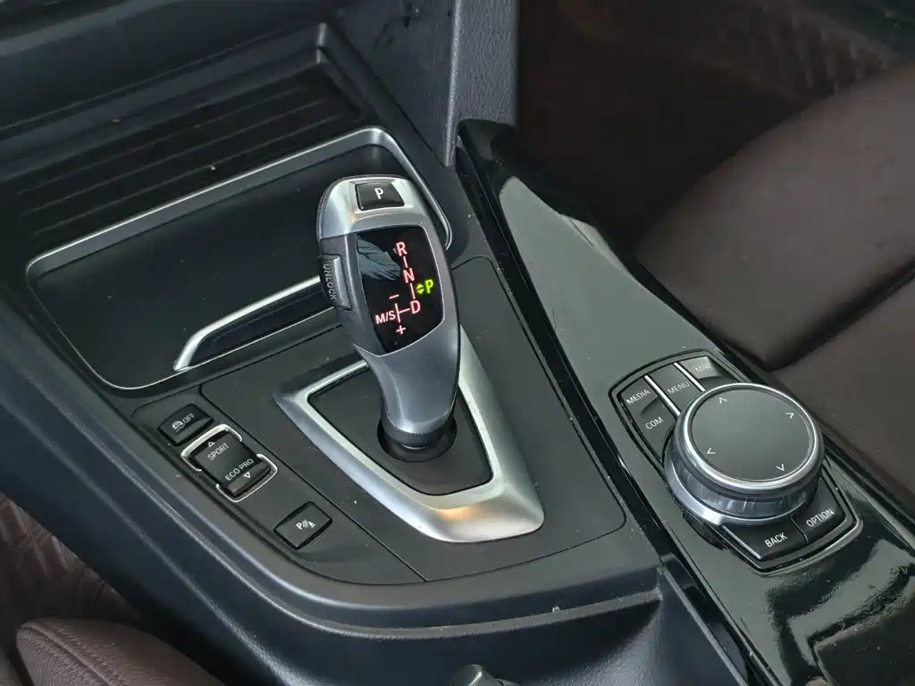 BMW 3 Series — миниатюра 9