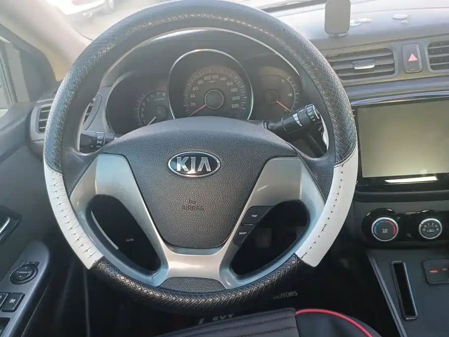 Kia K2 — миниатюра 15