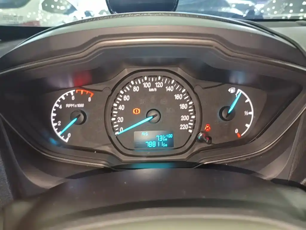 Ford Escort — миниатюра 12
