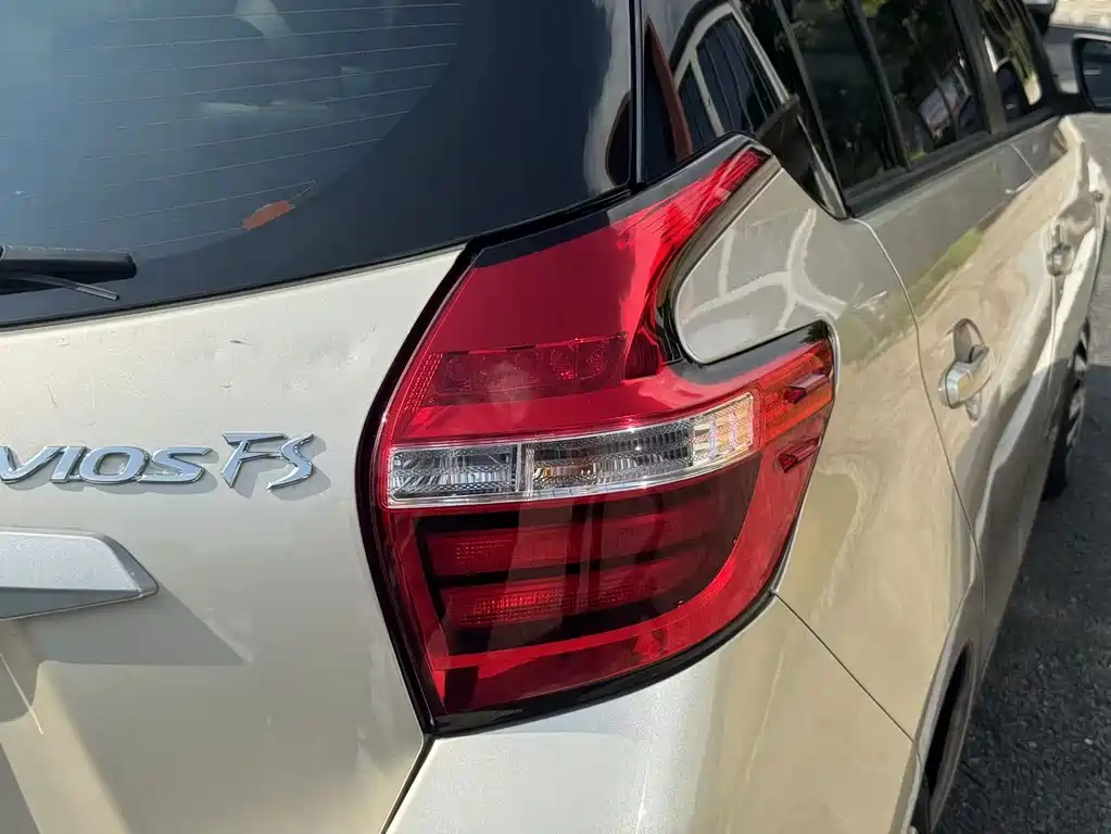 Toyota Vios FS — миниатюра 12