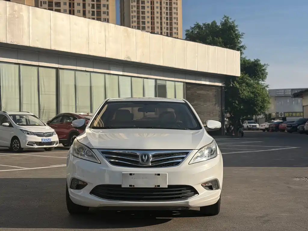 Changan Eado — миниатюра 2