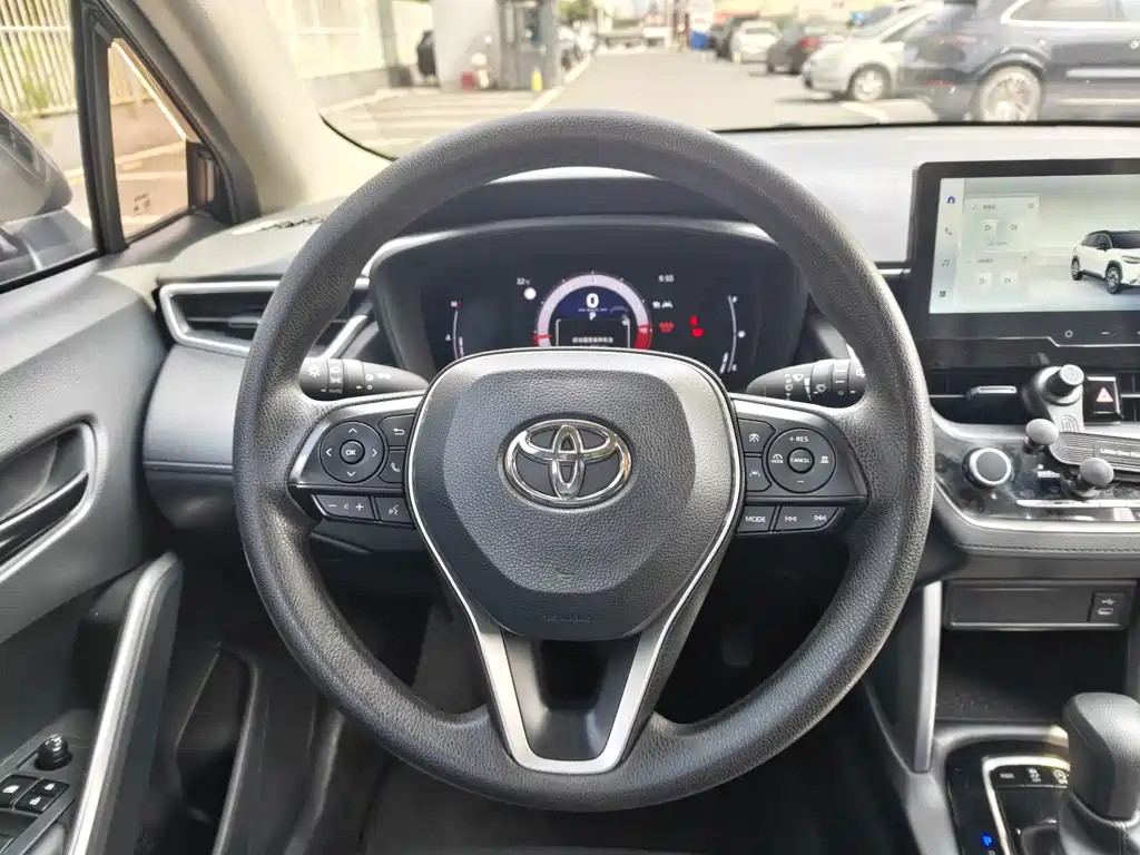 Toyota Frontlander — миниатюра 12