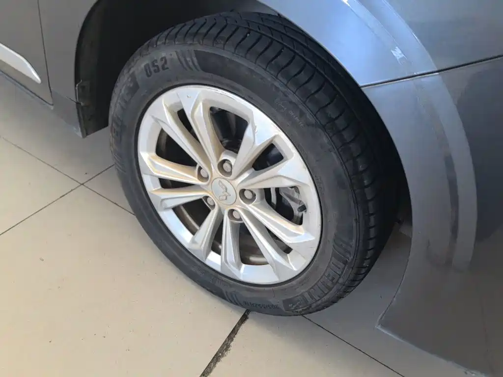 Wuling Jiachen — миниатюра 24