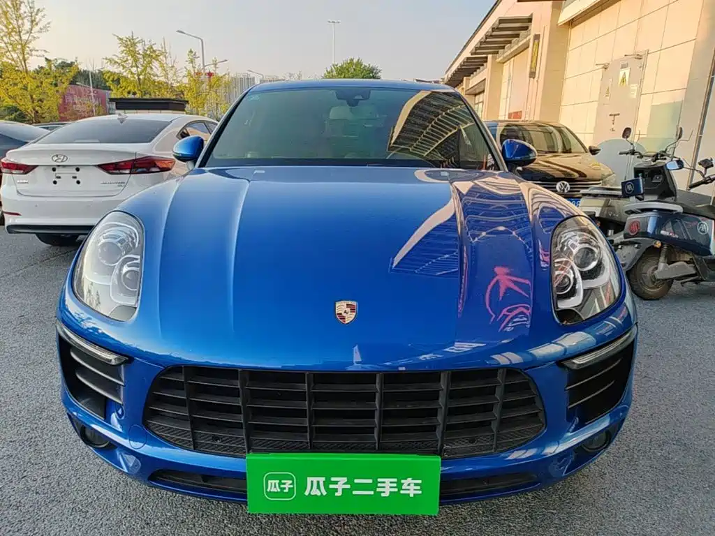 Porsche Macan — миниатюра 3
