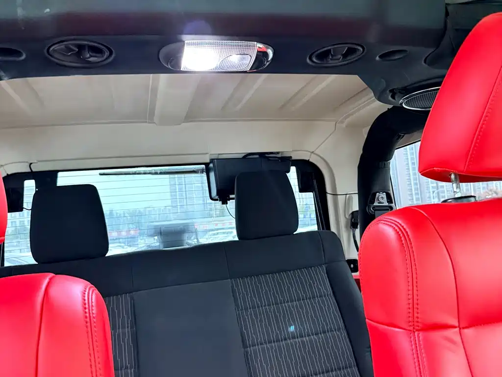 Jeep Wrangler — миниатюра 19
