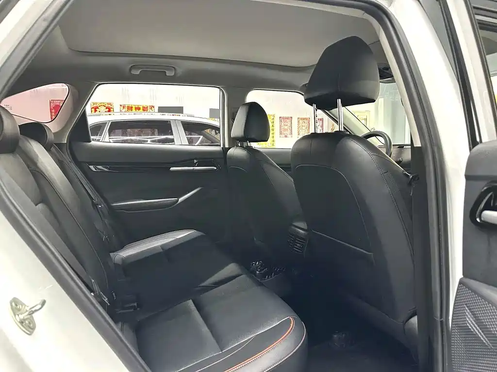 Kia Seltos — миниатюра 9