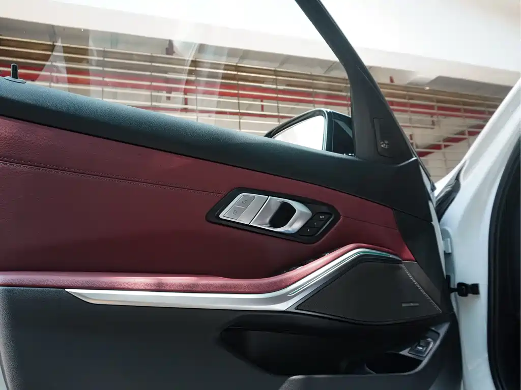 BMW 3 Series — миниатюра 13