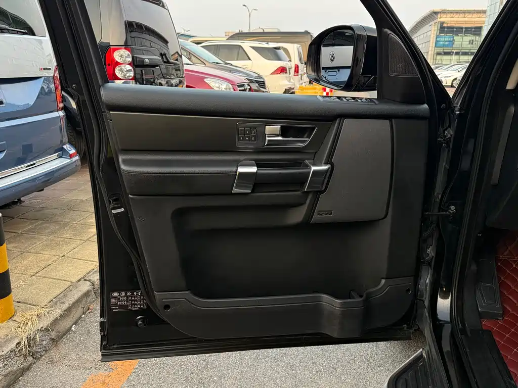 Land Rover Discovery — миниатюра 14