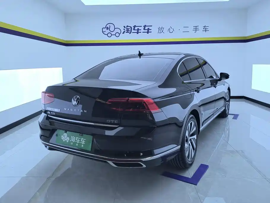 Volkswagen Magotan PHEV — миниатюра 3