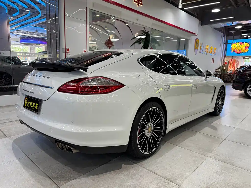 Porsche Panamera — миниатюра 17