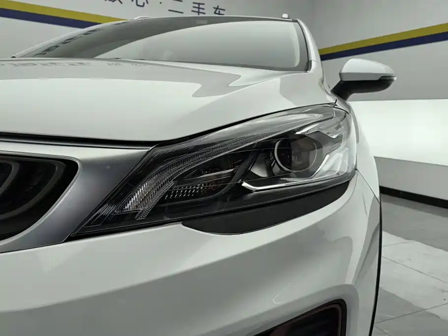 Geely Emgrand GS — миниатюра 5