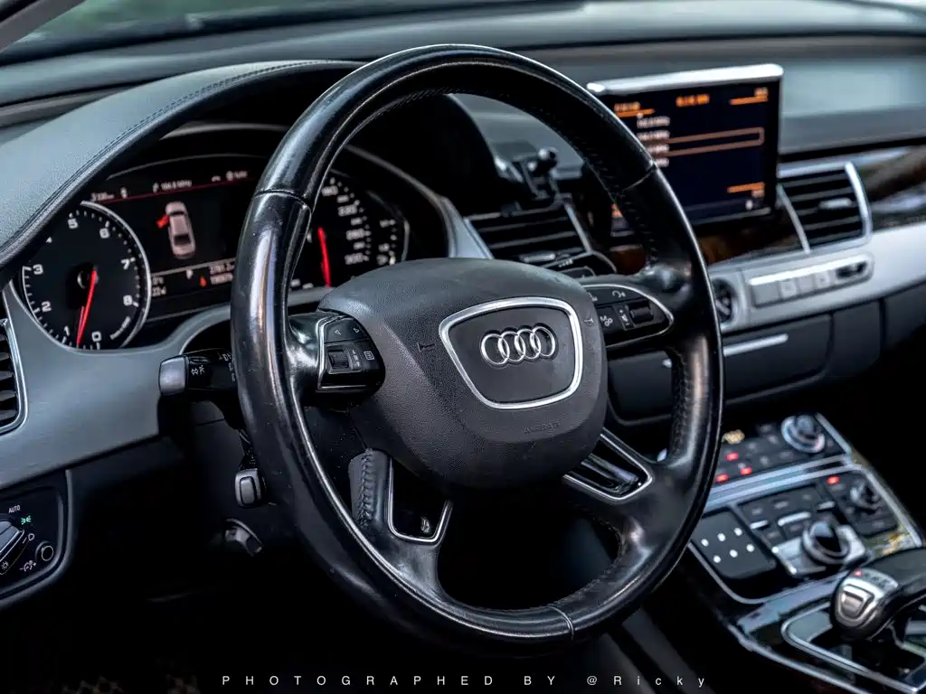 Audi A8 — миниатюра 4
