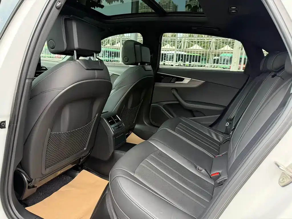 Audi A4L — миниатюра 6