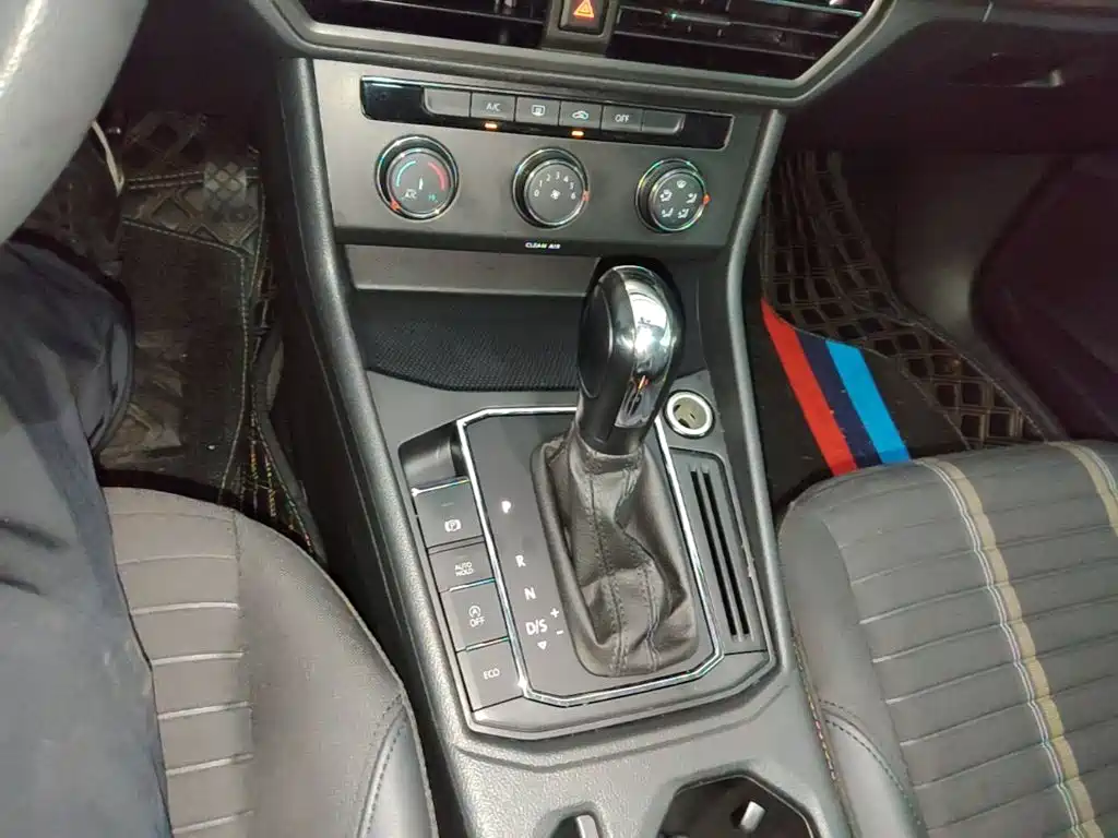 Volkswagen Lavida — миниатюра 14