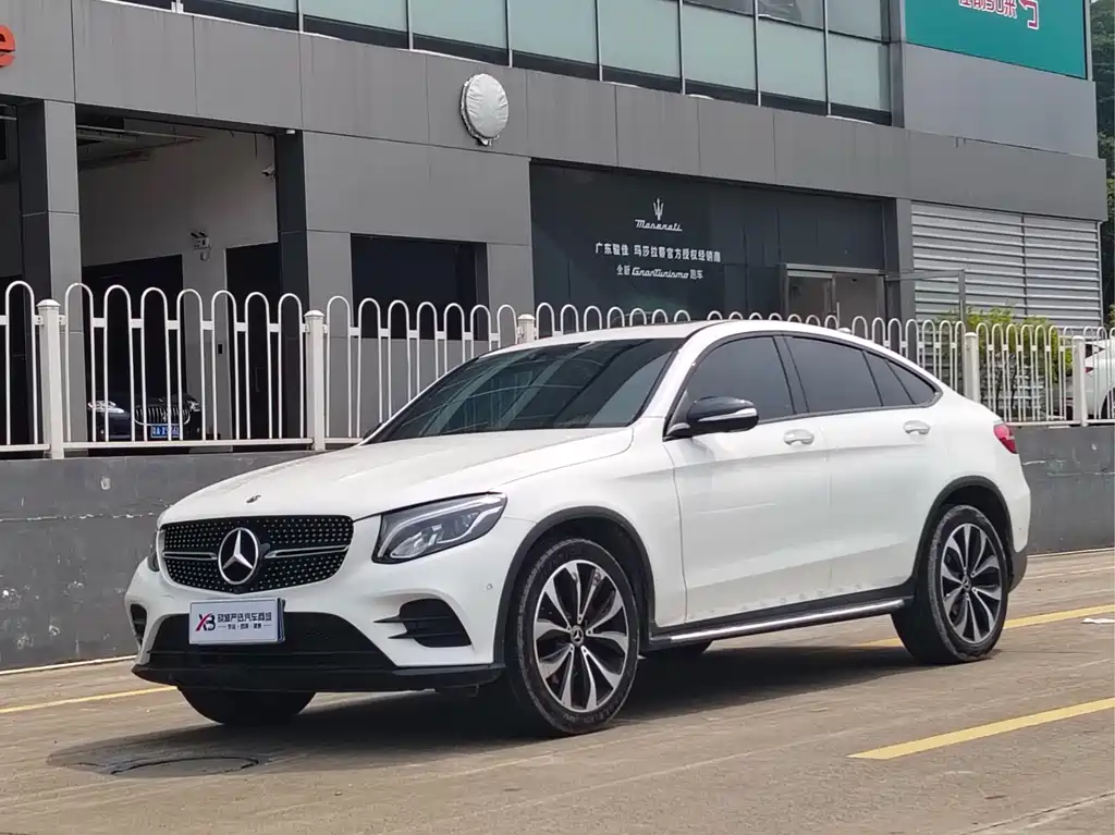 Mercedes-Benz GLC Coupe 2019 Facelift GLC 260 4MATIC Coupe SUV