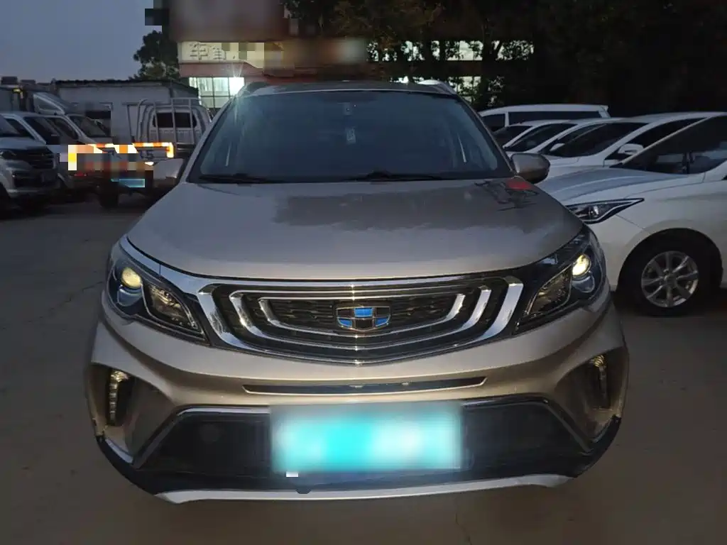 Geely Vision X3 — миниатюра 3
