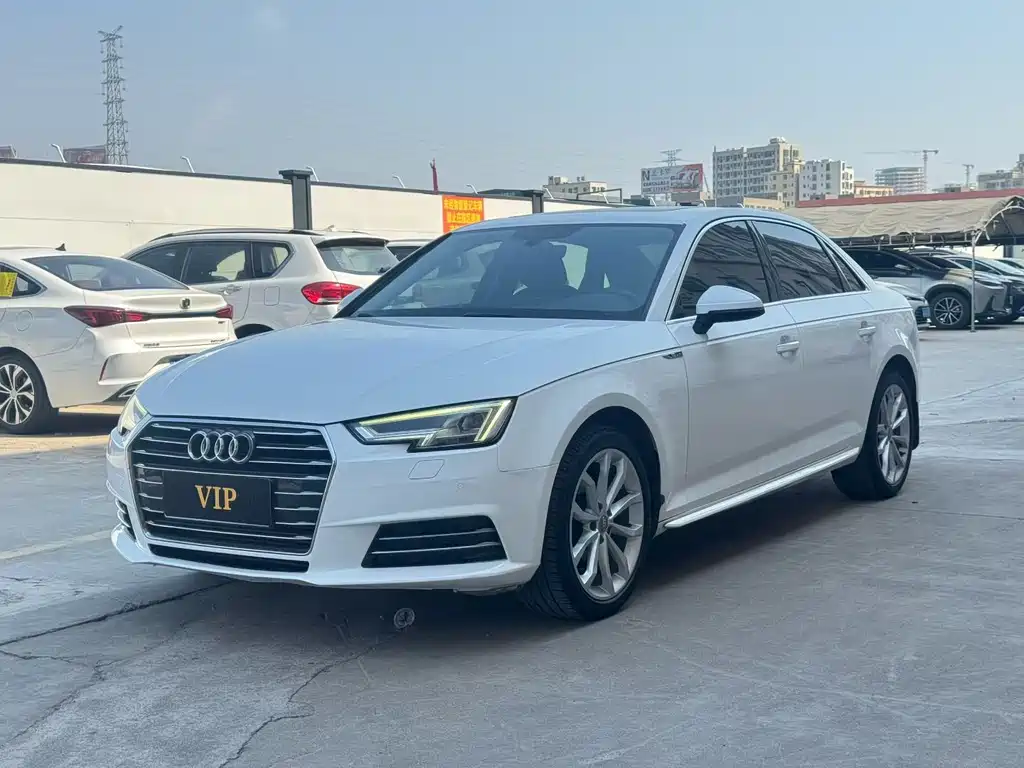 Audi A4L 2016