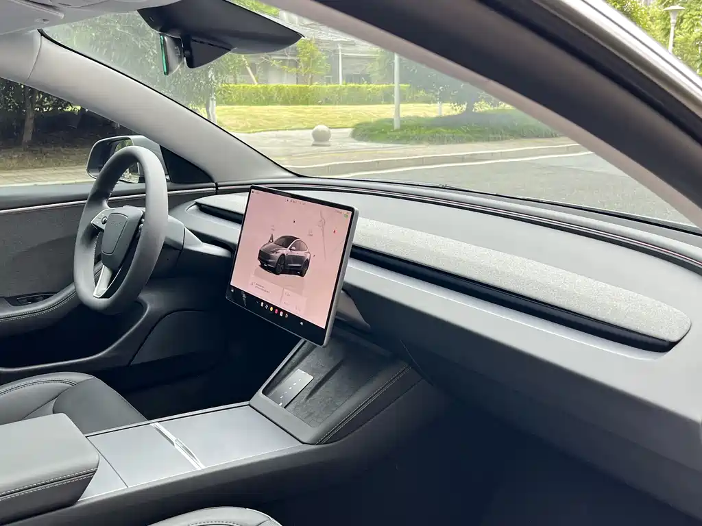Tesla Model 3 — фотографии объявления, Фото 17
